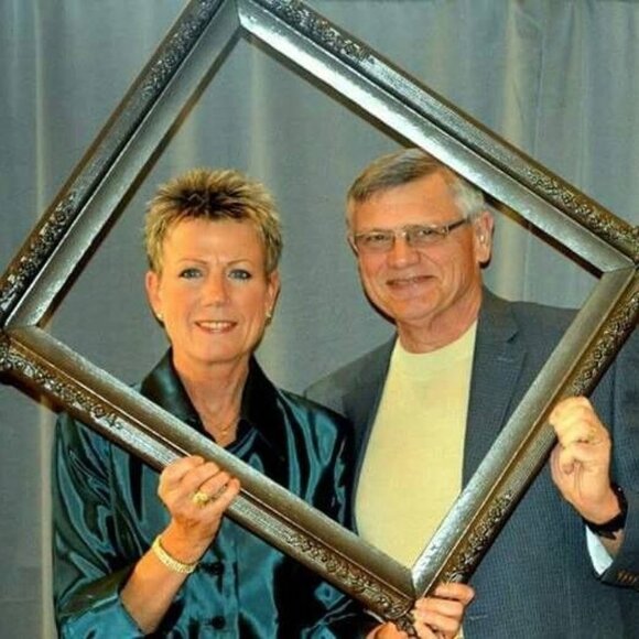 Meet your Posher, Lynne - Picture 1 of 1